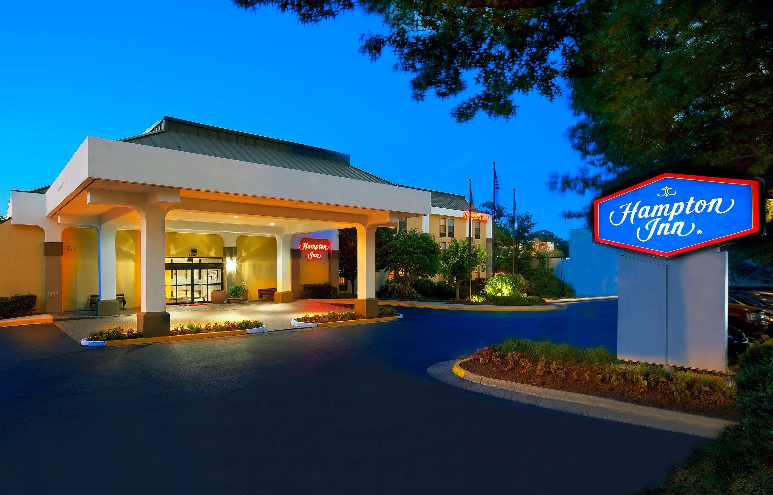 Hampton Inn Alexandria Exteriör bild