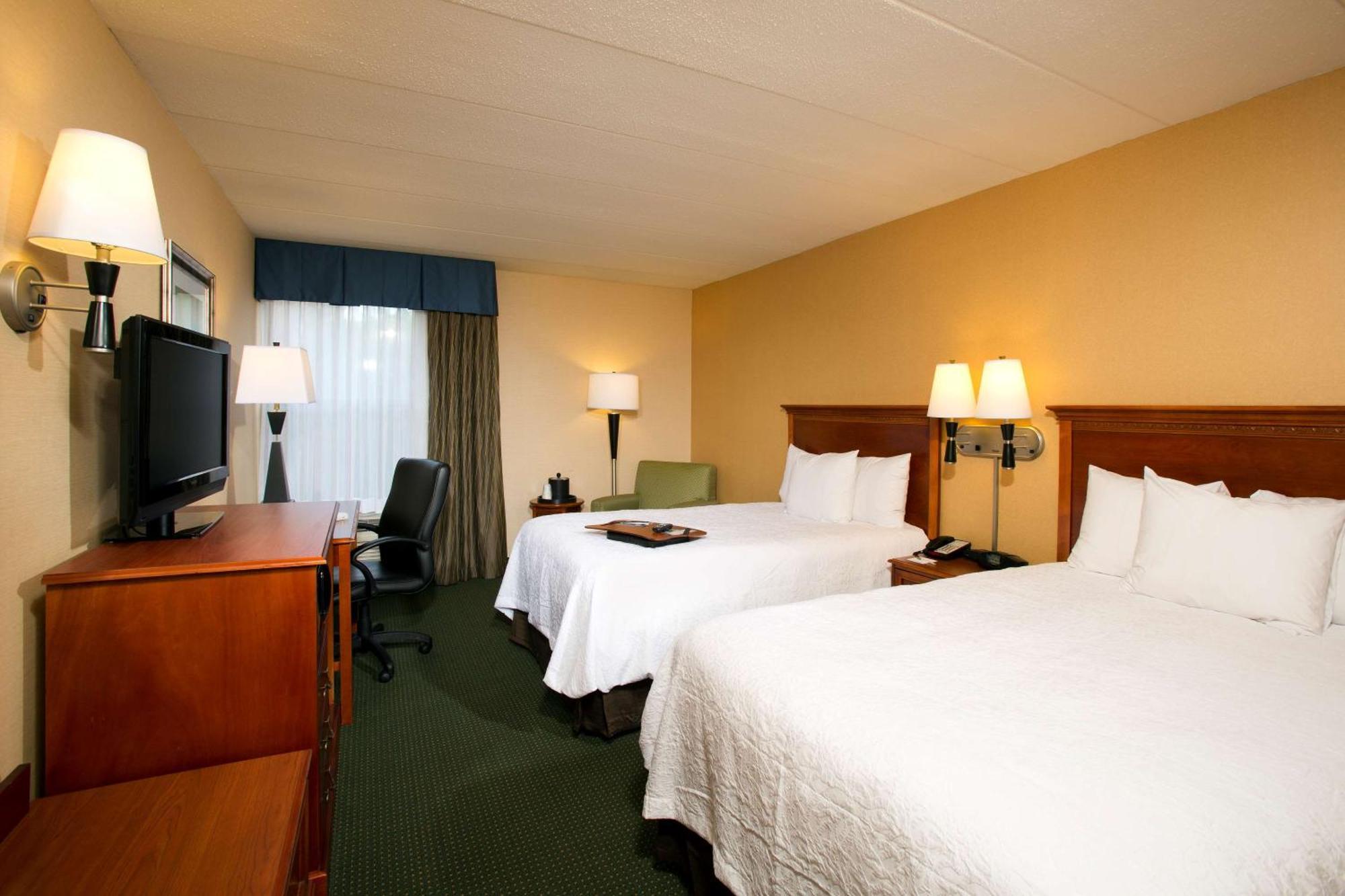Hampton Inn Alexandria Exteriör bild