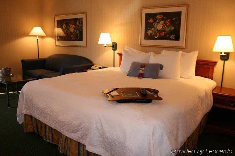 Hampton Inn Alexandria Exteriör bild